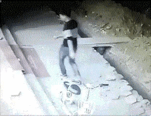 酒这个东西，你喝多了，别人就吃席了。