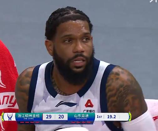 晋级半决赛！山东89 ：88浙江，于德豪投篮全被放空，孙桐林高薪吉祥物！

2月