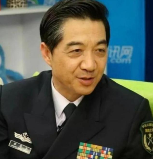 张召忠有句话越品越觉得准——特朗普恐怕是美国最后一位还能让美国GDP压过中国GD