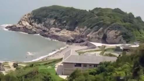 一旦台海爆发冲突，最难啃的骨头不是台湾本岛，而是距大陆仅50公里的东引岛！很多人