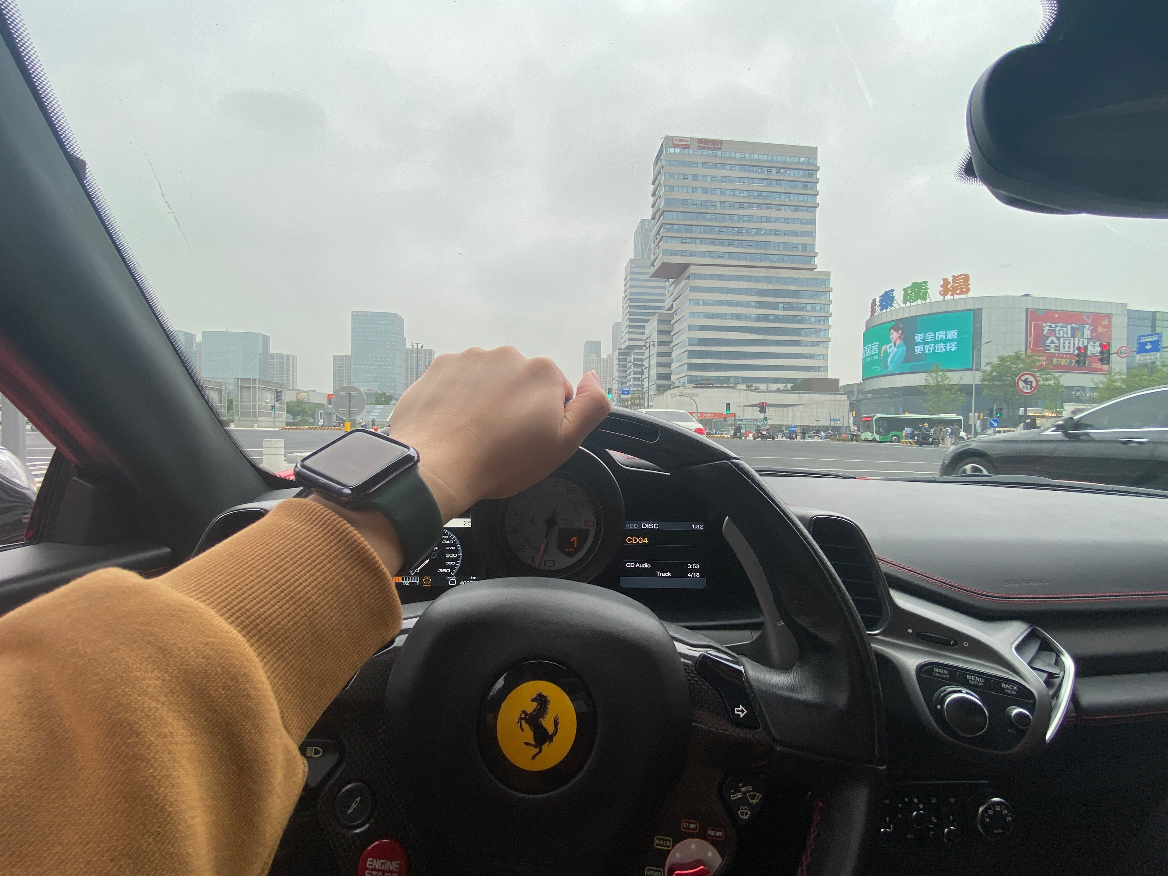 员工中了1500万彩票后直接离职1500万足够财务自由了，后续只要自己不乱投资折