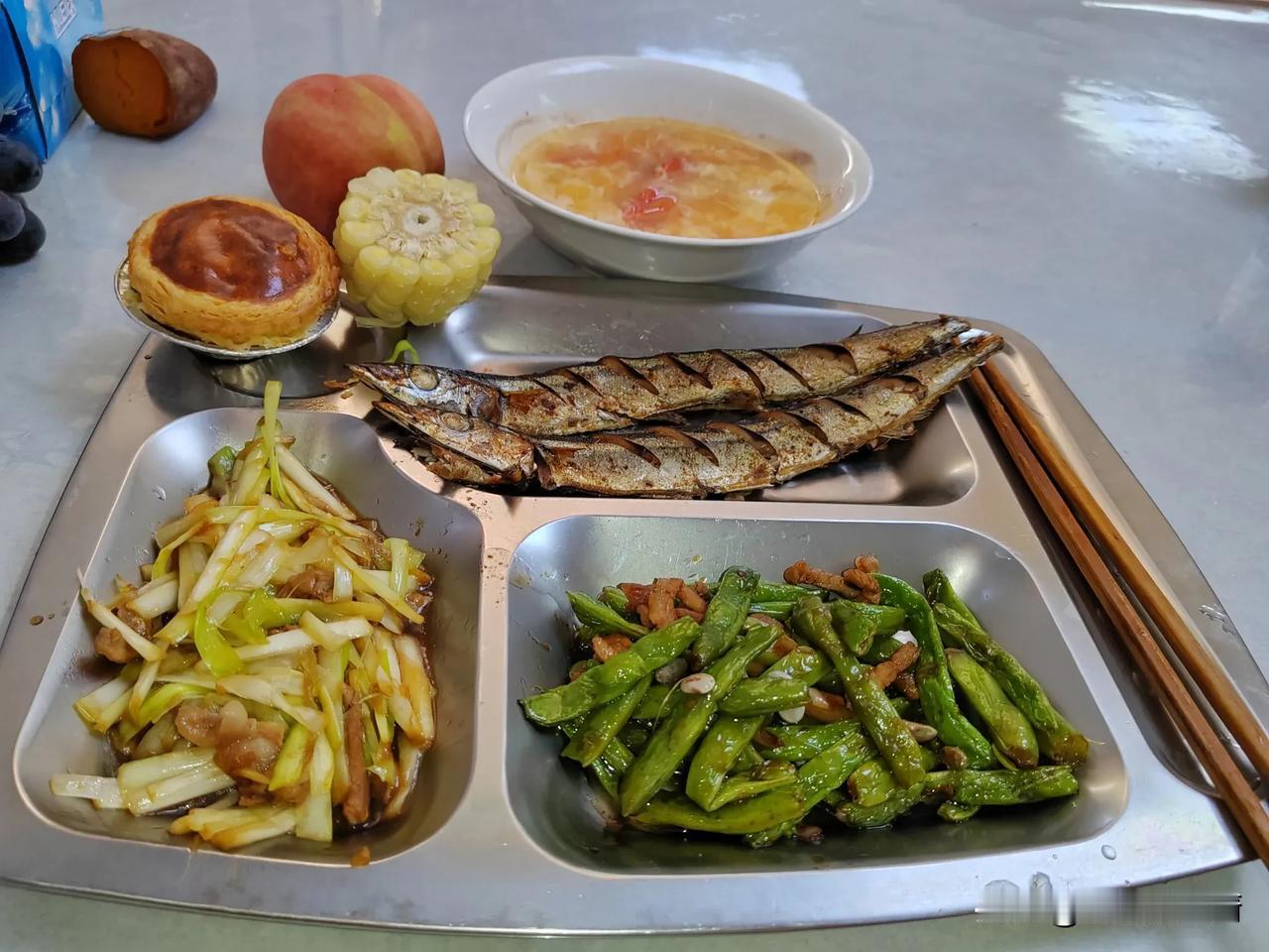 我们公司总会不定期抽查船员的尿液，每个合同期基本上都会遇到一次，有的时候还会遇到