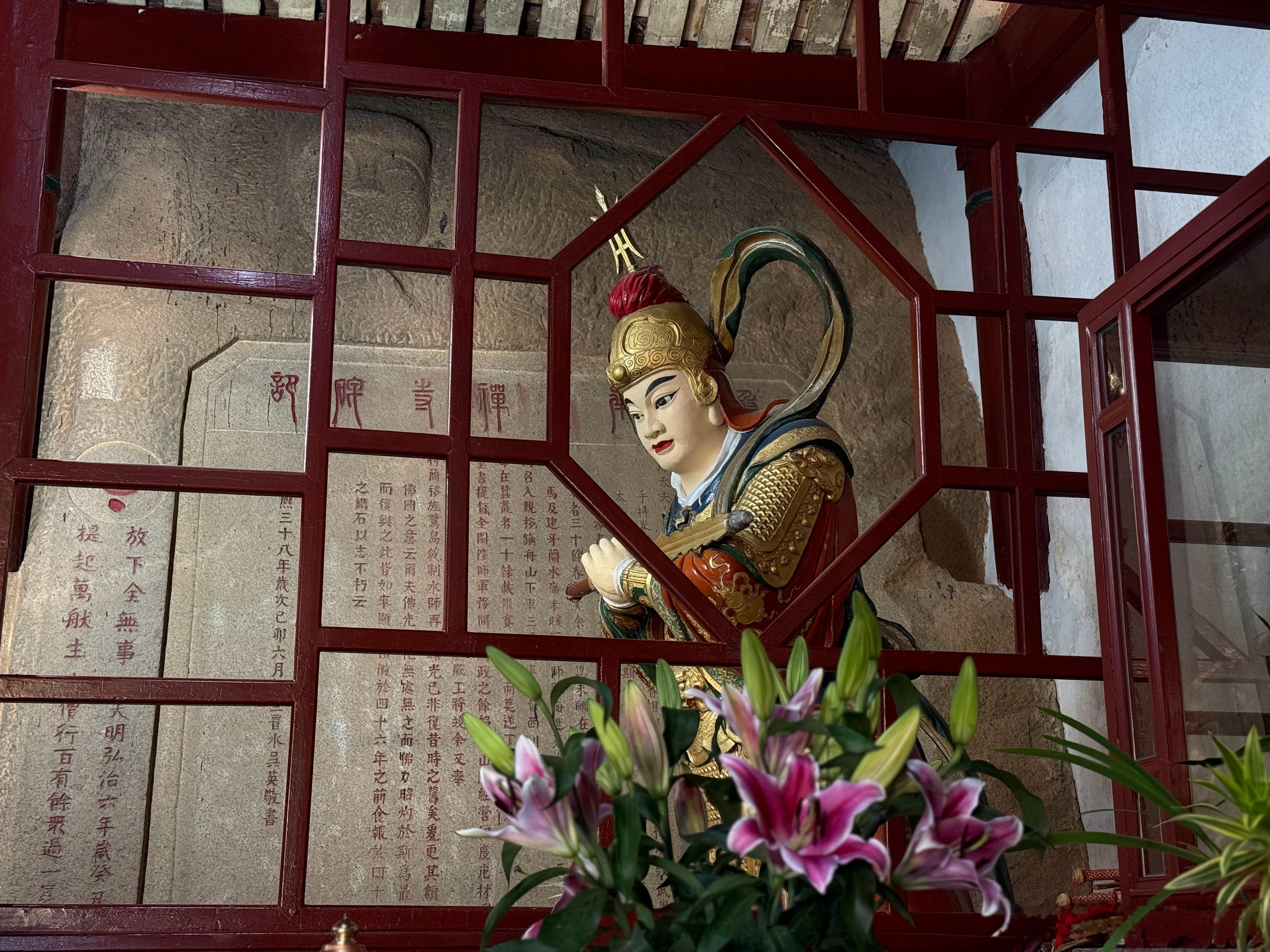 人生最大的痛苦是活的不明白！<大乘妙法莲花经>不觉本心，皆是盲修瞎炼！自修自悟自