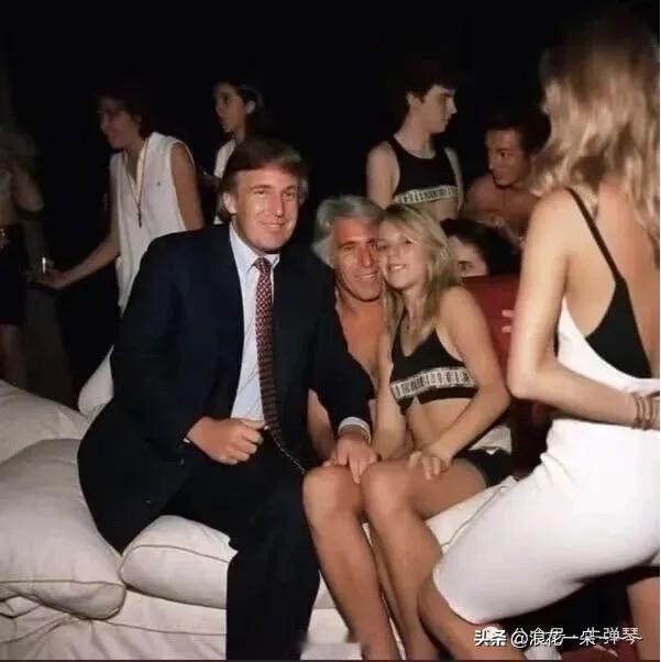 英国跟美国打了一个样！
就在刚刚英国前王子安德鲁被捕了！要知道他这个被捕的原因也