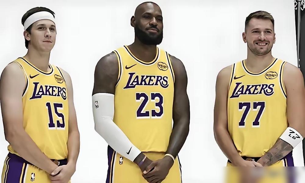 你敢信？湖人熬了67场零加时！最后0.5秒东契奇后撤步干拔绝杀掘金！
第四节掘