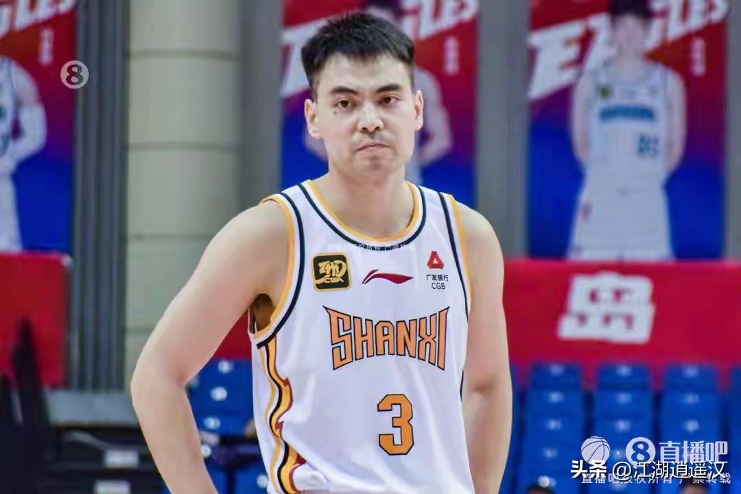 CBA球星点评贾明儒是本赛季最被低估的后场尖刀，人称“四平乔丹”。他投射精准、三