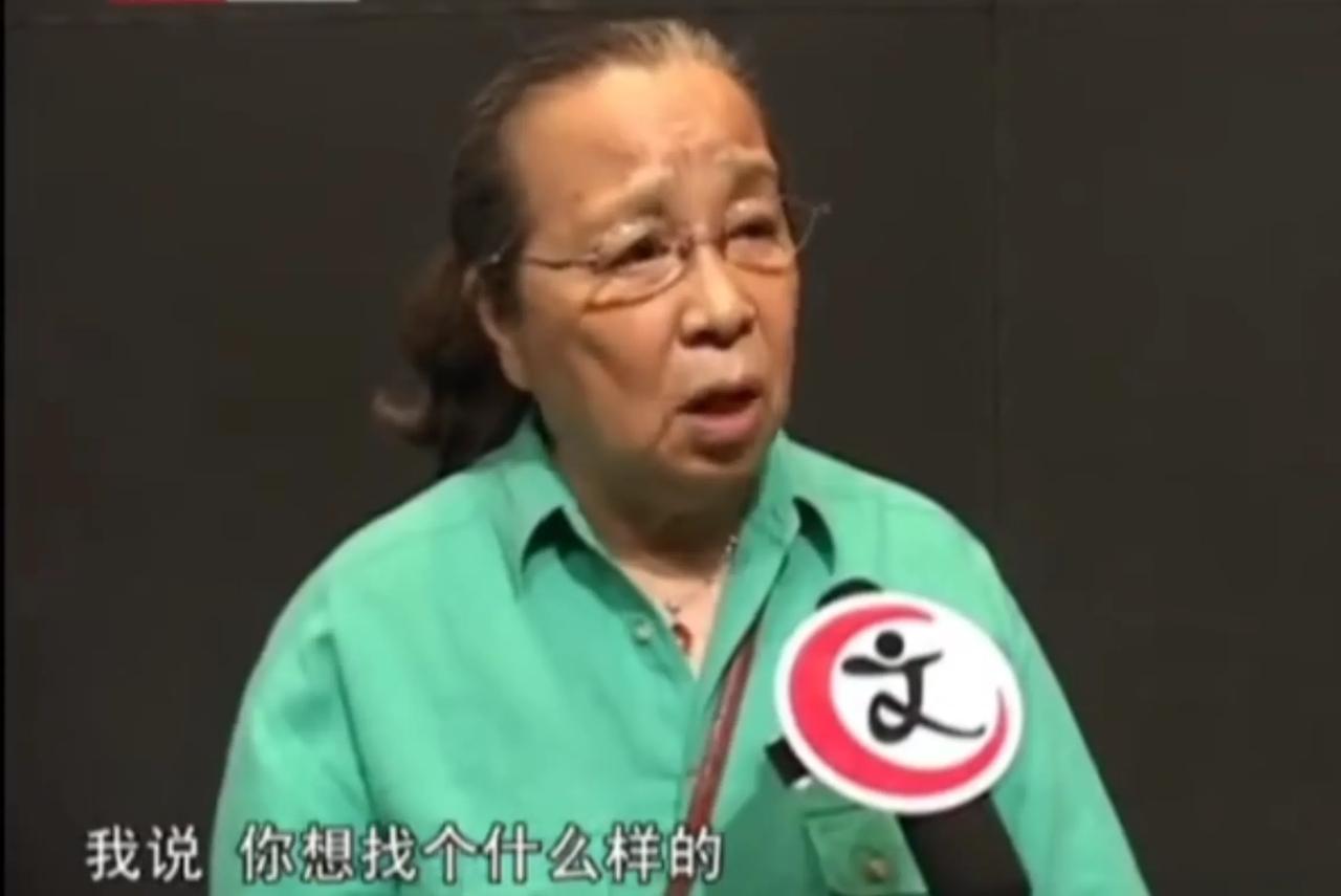 “容嬷嬷”李明启老师问林心如想找个什么样的另一半，林心如说自己喜欢帅哥，李明启老