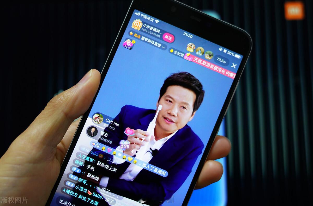 雷军回应为什么让苏炳添当代言人 雷军热情揭秘啦！苏炳添那可是速度与激情的化身，拼