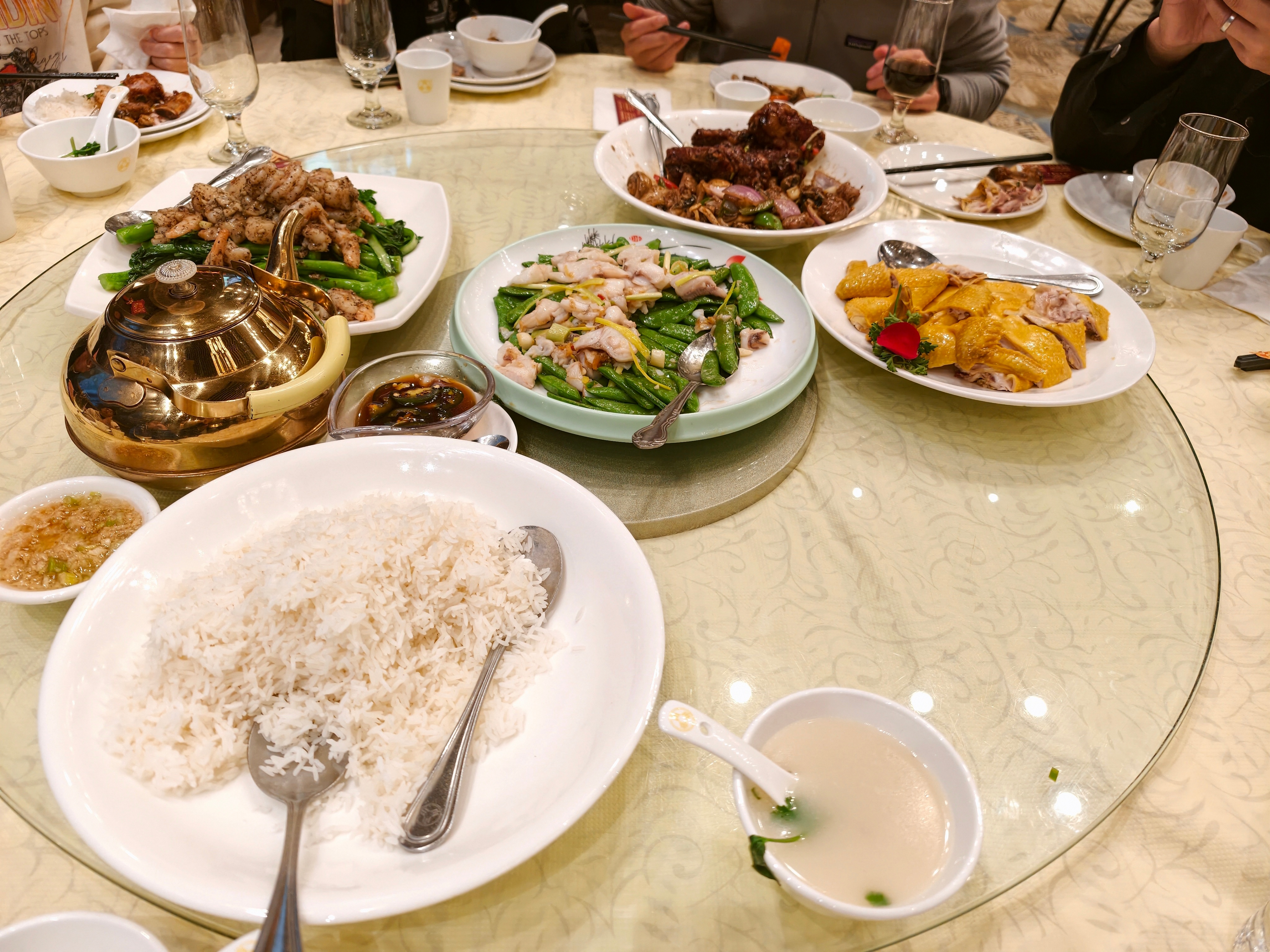 今天吃了旧金山最大的中餐厅，我觉得也是这几天来吃的最好的一顿。 美国·South