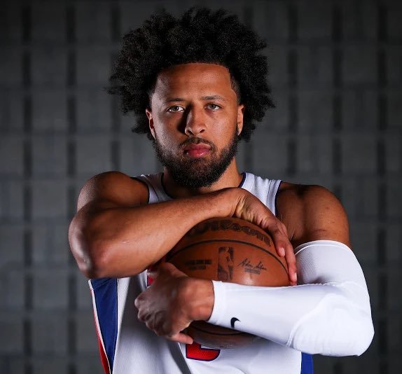 坎宁安（14/45 FG）是自 1948 年 3 月 18 日乔·福克斯以来，首