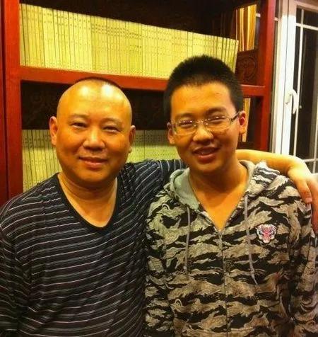 老大比老二好看多了，好看不好看妈妈的颜值说了算……