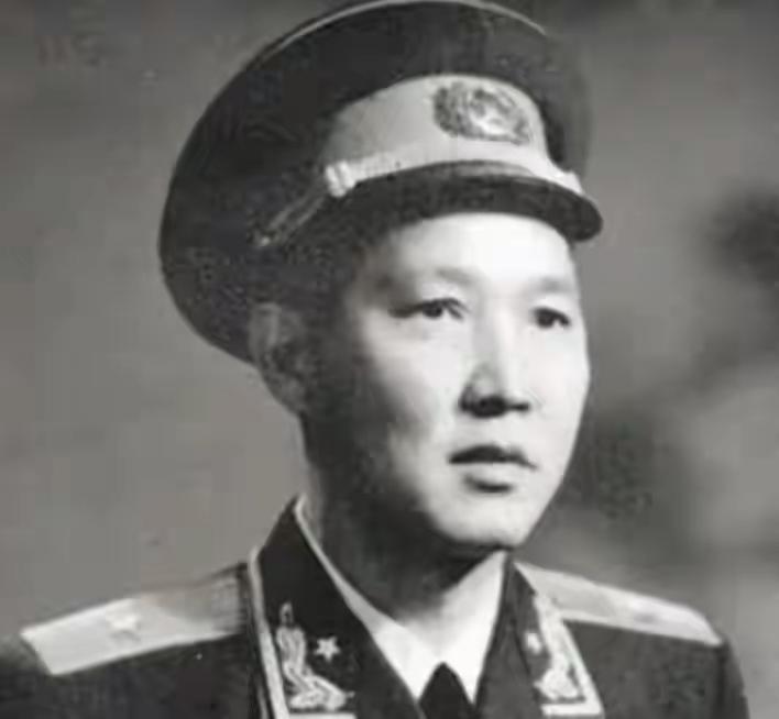 傅崇碧老将军在回忆铁原阻击战的时候，他多次提到了187师和该师师长后来晋升为上将