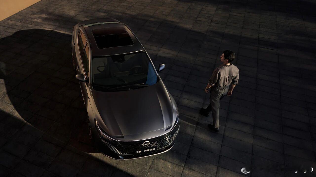 开车最怕噪音大，听说天籁·鸿蒙座舱怠速噪音才38.5分贝，跟图书馆似的！平时开老