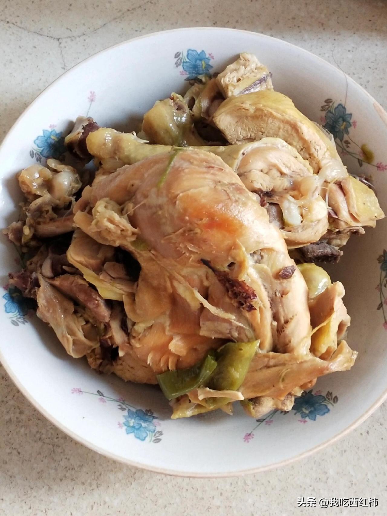 妈妈吃不了肉咋办
我妈从小不喜欢吃肉，尤其红肉，鸡蛋豆制品也不爱吃，牛奶和坚果之