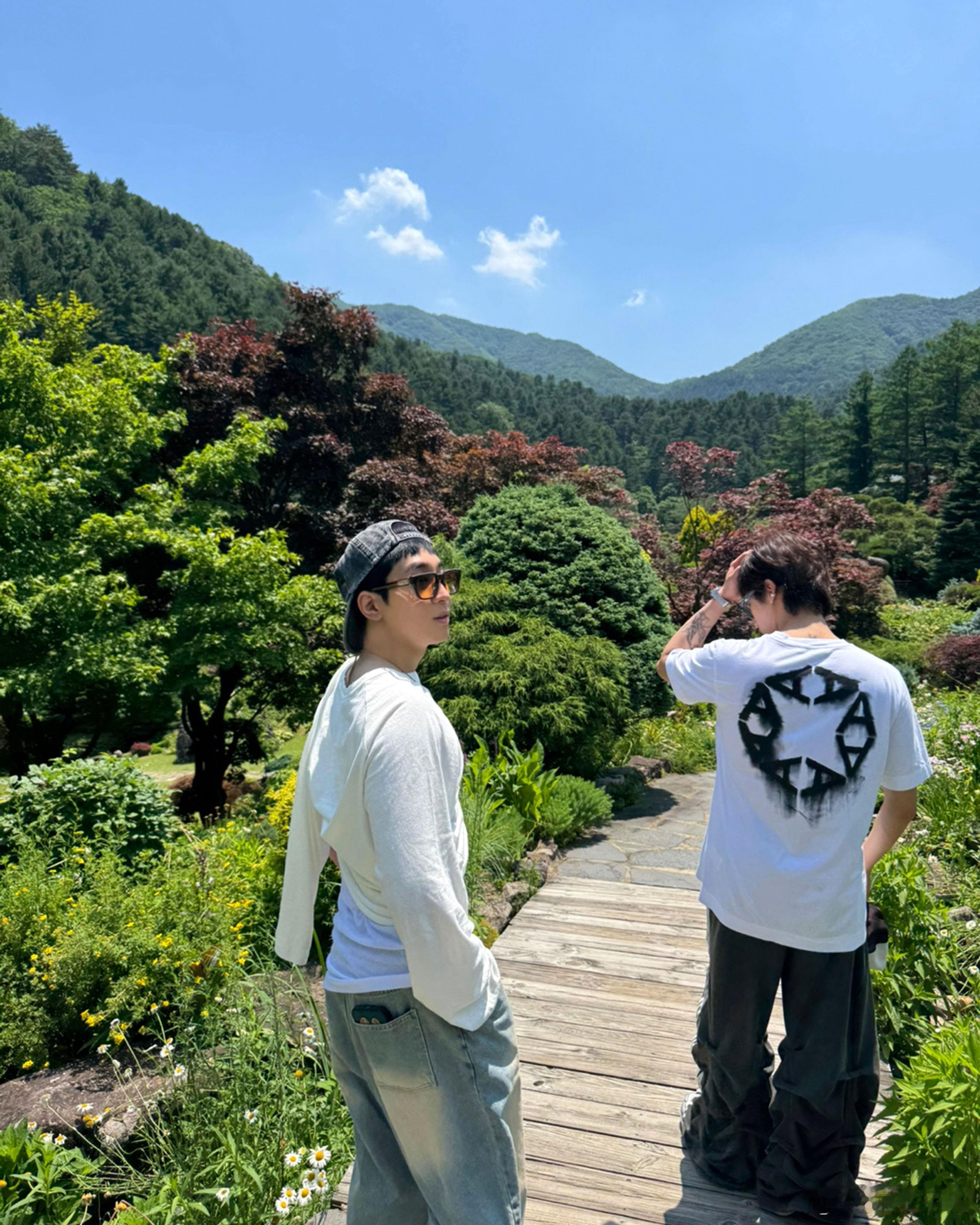 全圆佑更新wvs全圆佑旅行照全圆佑旅行照，啊啊啊啊啊啊啊啊啊，[666][666