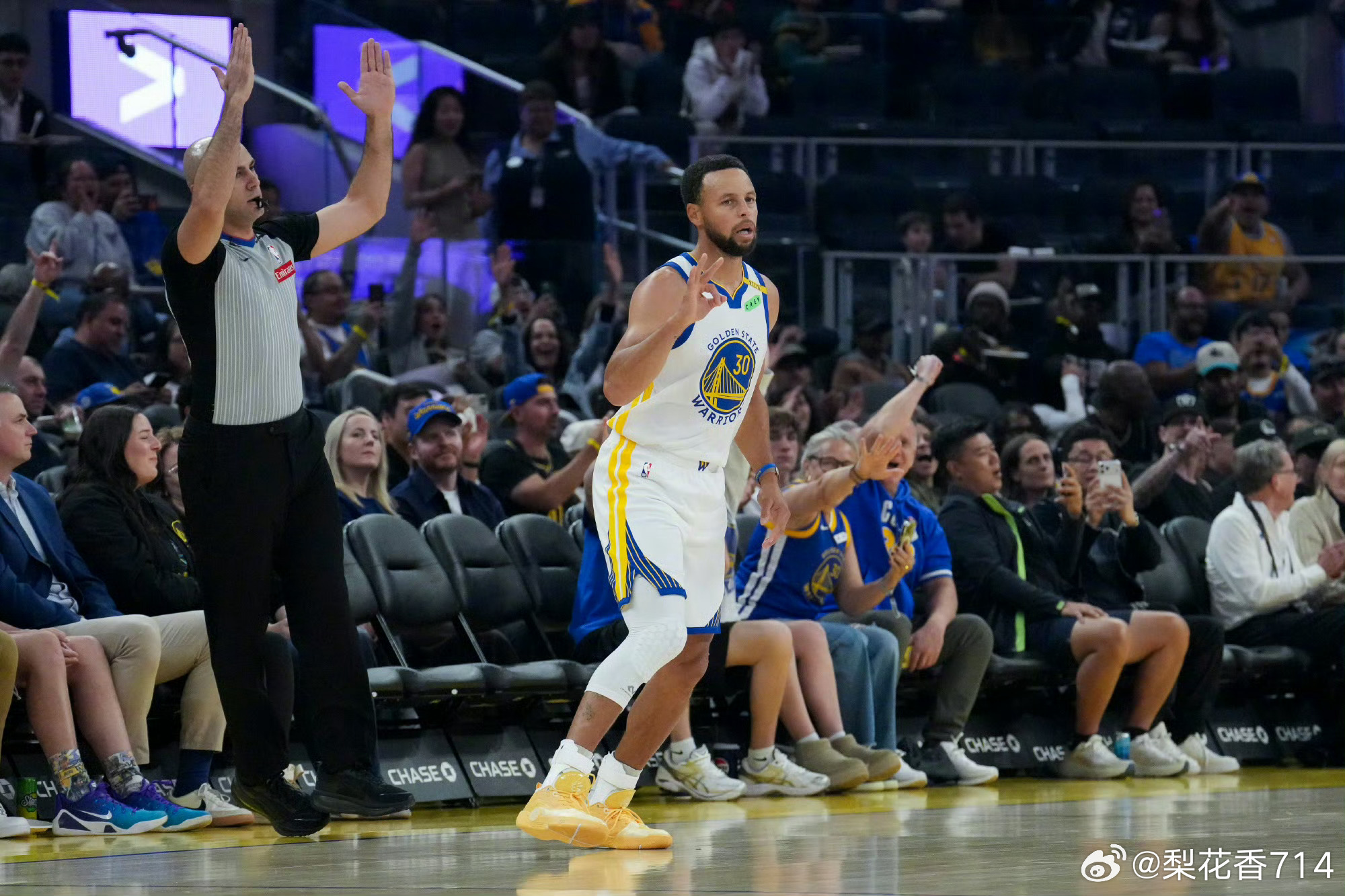 勇士111-106国王！北京时间10月11日，NBA季前赛，勇士主场111比10