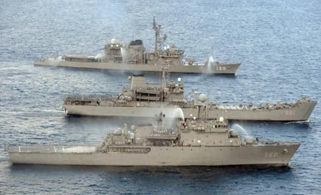 高市早苗十天得罪四国，中方硬核警告后，三邻国出招“围剿”日本
日本首相高市早苗上