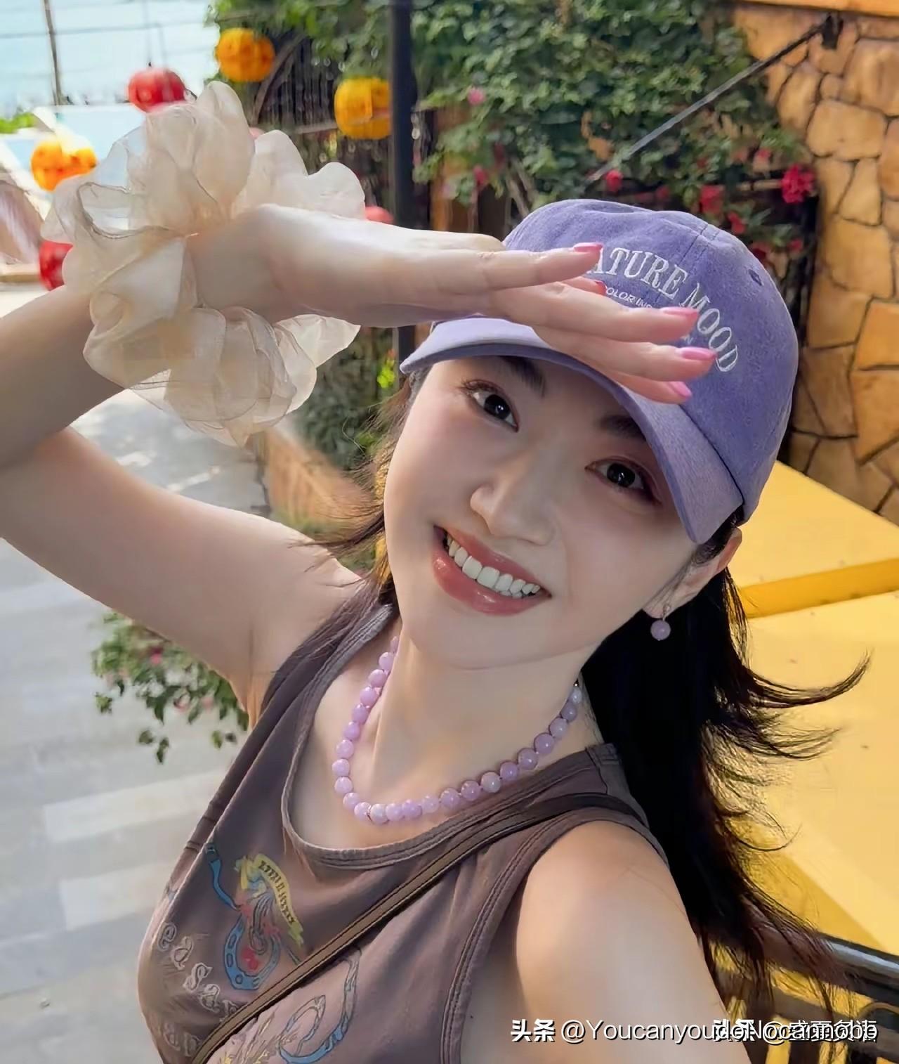 8月28日一大早，景甜亲自发声，别的明星塌房，都是强势辟谣，她没有像其他明星那样
