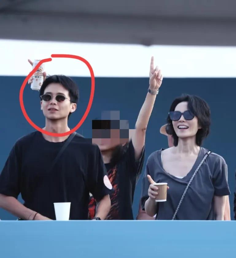 Ryan说自己喝多了，我接受
他说他是不小心的，我也能接受
但是有一点我是真的接