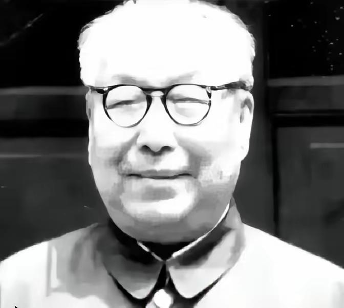 1988年农民朱海清在地里干农活，村长气喘吁吁跑来：“别干了，快回去，你家来了个