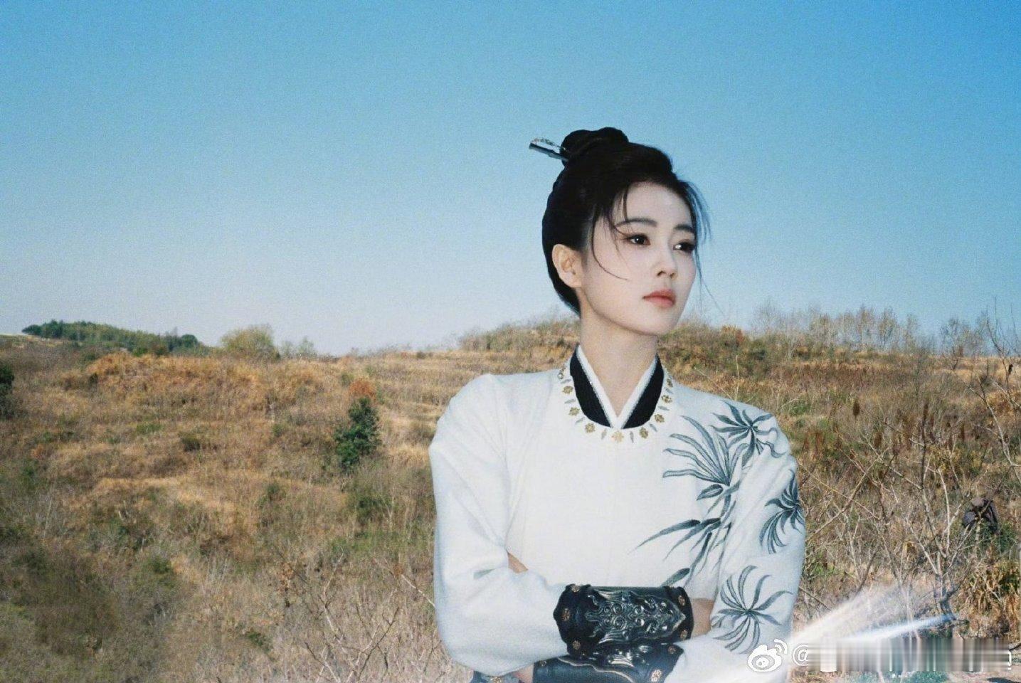 唐宫奇案之青雾风鸣 我的评分：白鹿赵弈钦打戏只想刀马刀马 双刀师徒打戏杀疯了！白