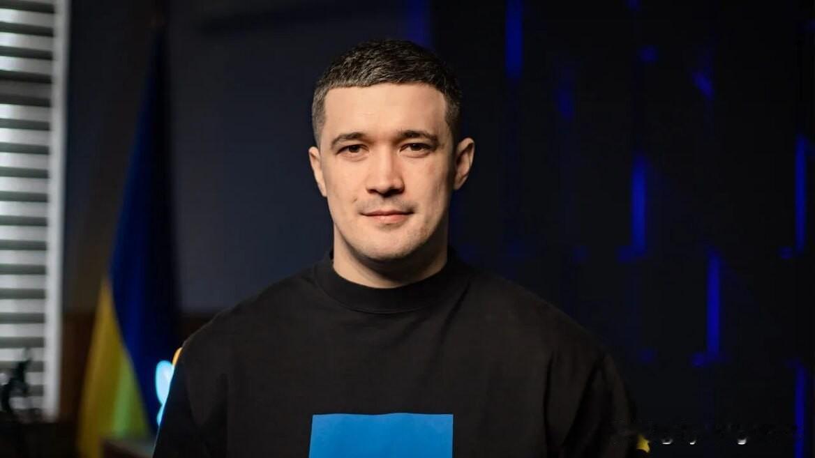 🇺🇦 米哈伊洛·费多罗夫被任命为乌克兰国防部长

1月14日，乌克兰最高拉达