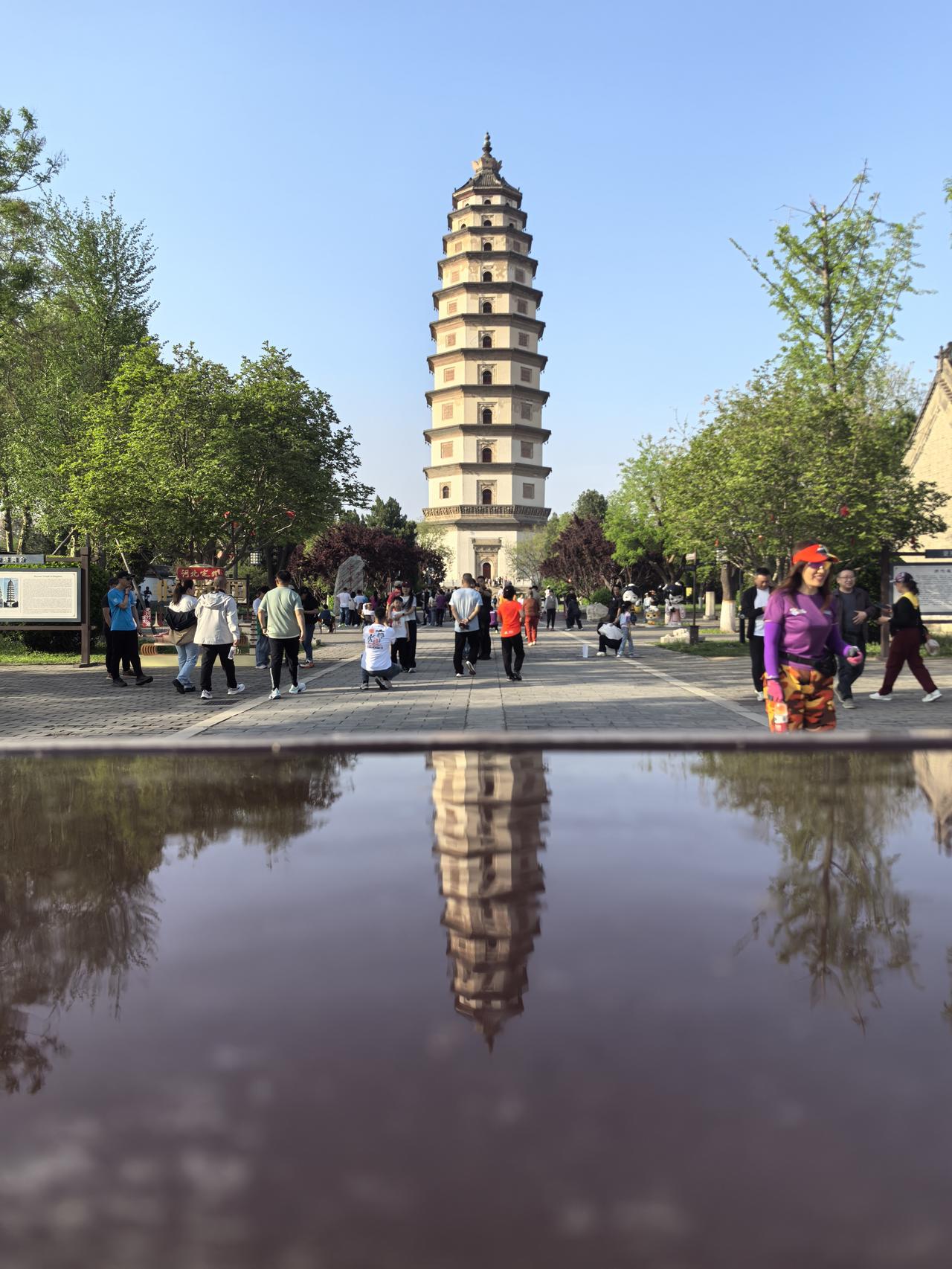 对待不安分的国家就应这样
徐承华陆军大校表示，4月19日，中国人民解放军东部战区