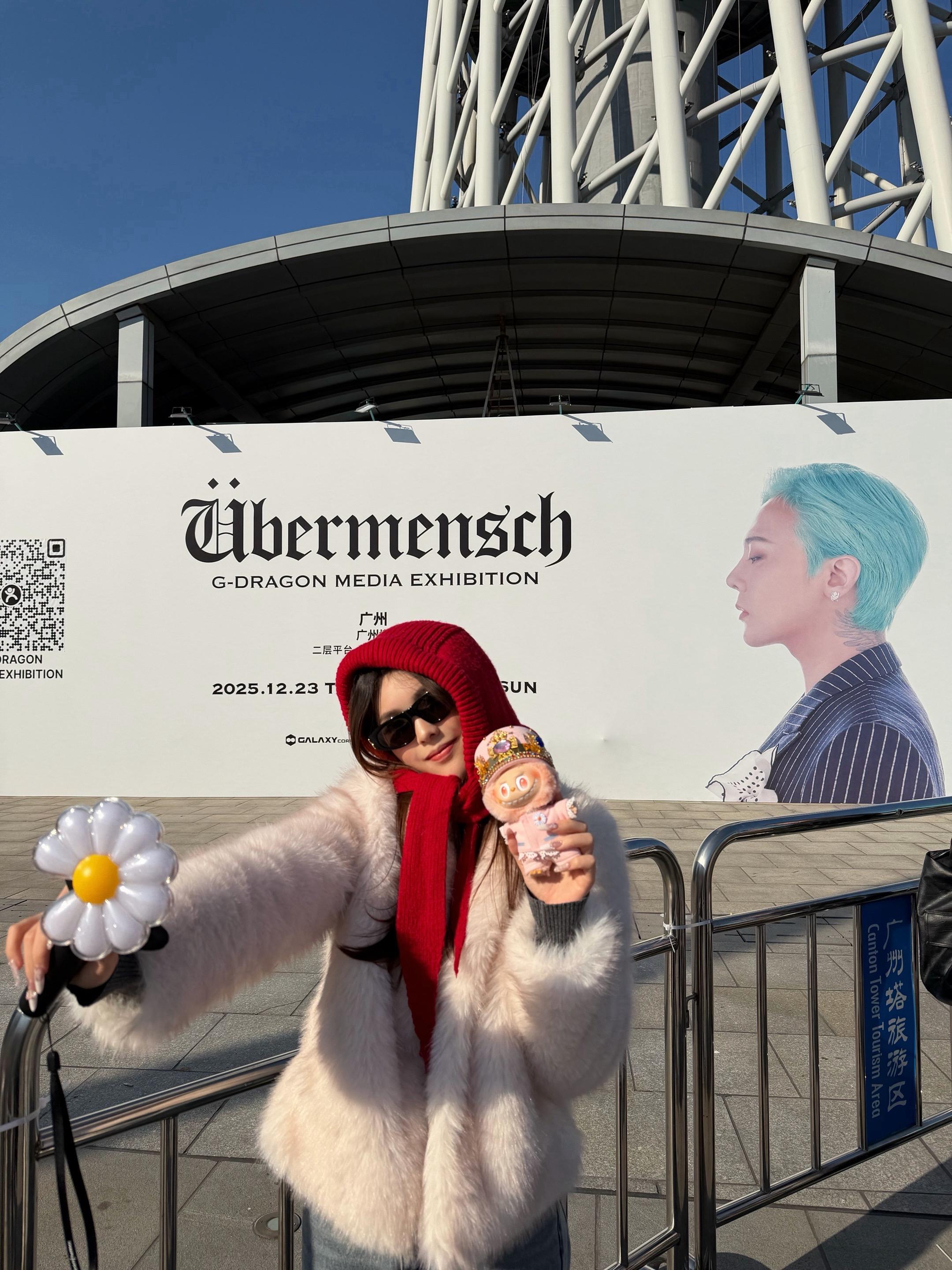 看见你的眼睛一直笑 也是我幸福的一种