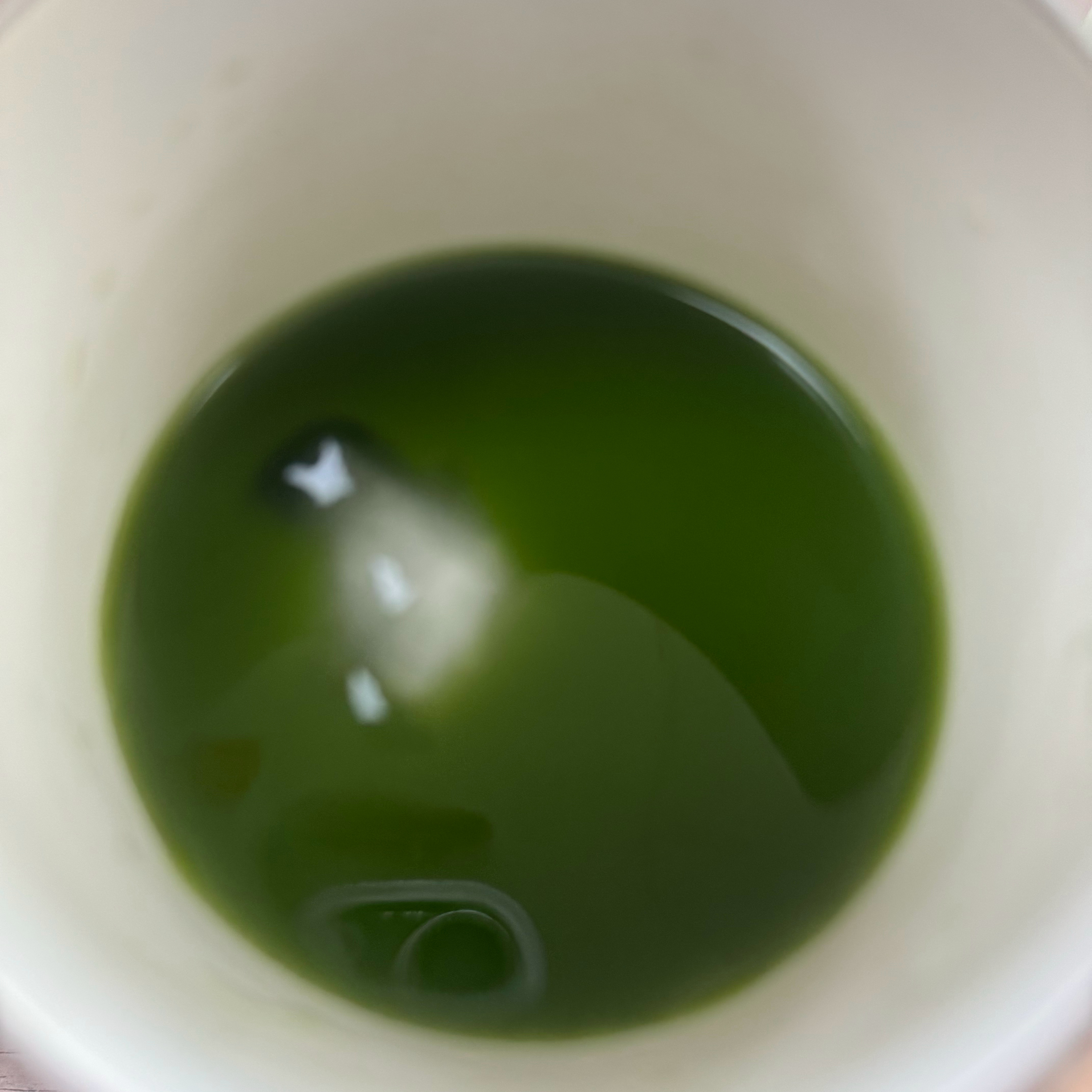我今天搞的抹茶椰子水还挺好喝的（给前几天还债来了） 就是好绿之前弄过一次不知道是