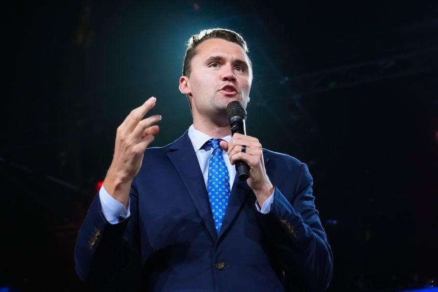 五角大楼官员正考虑以查理·柯克（Charlie Kirk）的名义发起一场全国范围