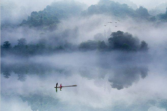 所有人和事，自己问心无愧就好，不是你的也别强求，反正离去的都是风景，留下的，才是