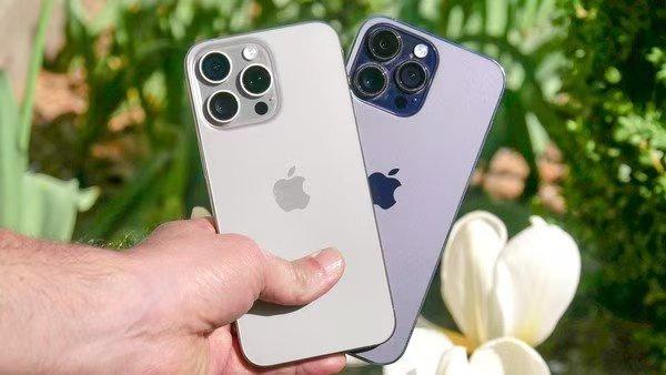 苹果折叠iPhone Ultra曝光！和iPhone18 Pro核心差别一目了然