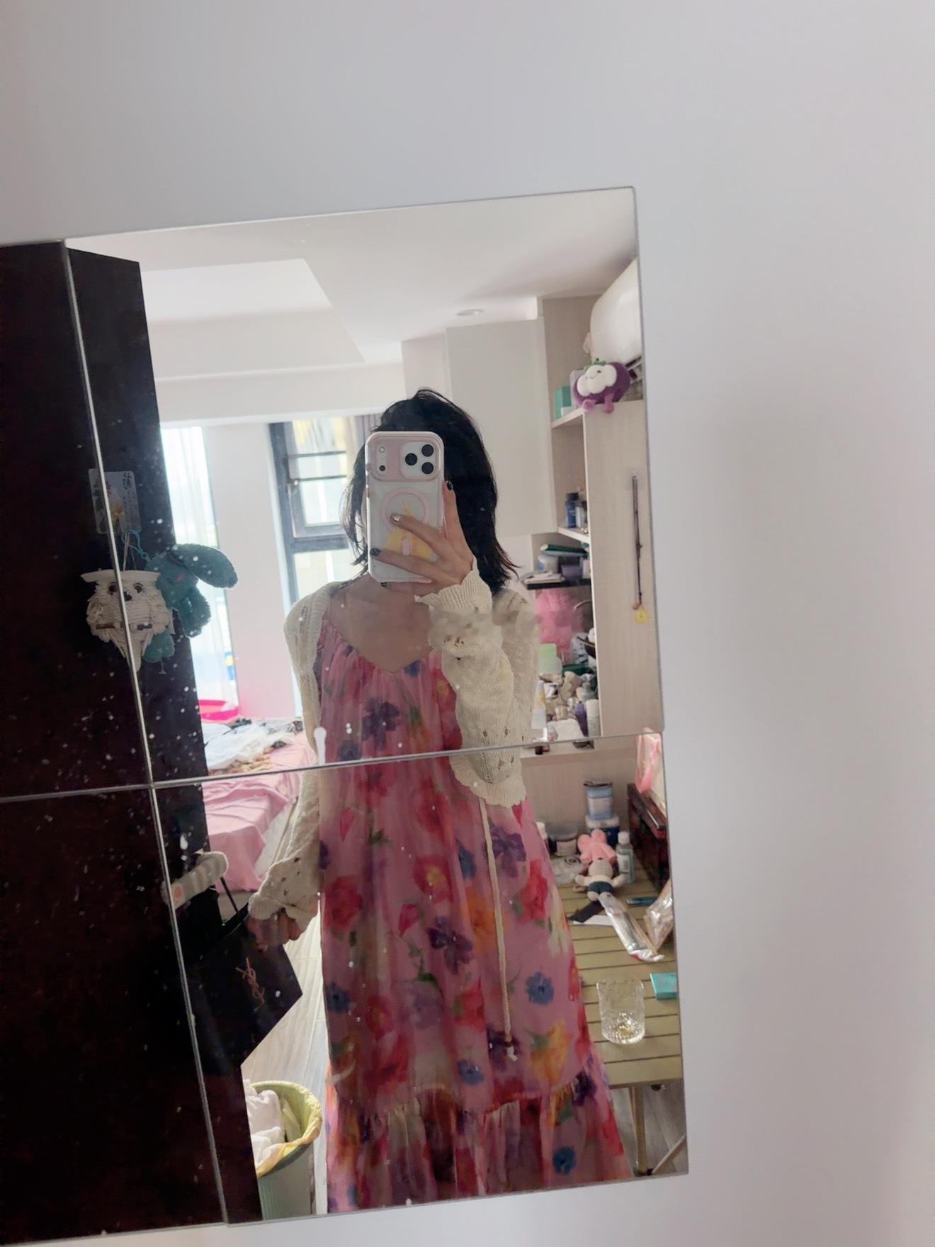 再也不问大直男的意见了 费尽心思挑生日穿的衣服 最后决定穿旧衣服嘛 问大直男 大