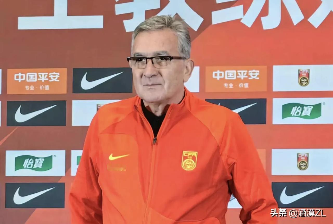 一朝天子一朝臣，不出意外，伊万科维奇心目中的国足主力阵容应该是这样:
  前锋: