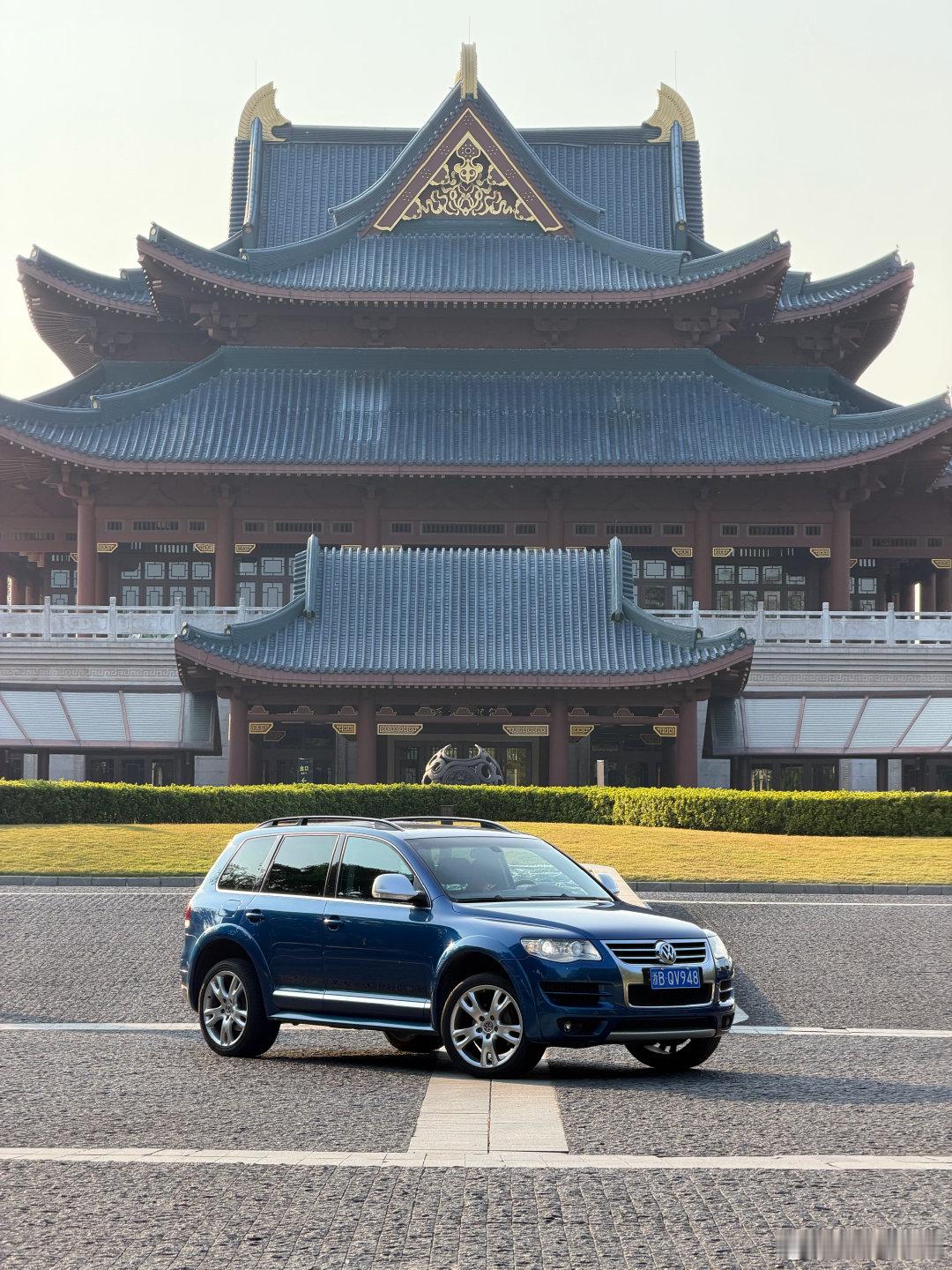 今天驾驶途锐去从化转了转并拿下一台水平对置引擎小汽车