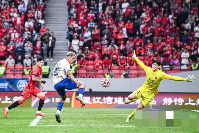 最后一轮中超联赛，浙江、申花、成都，谁会获得亚冠资格？
这似乎是个伪命题。亚冠资