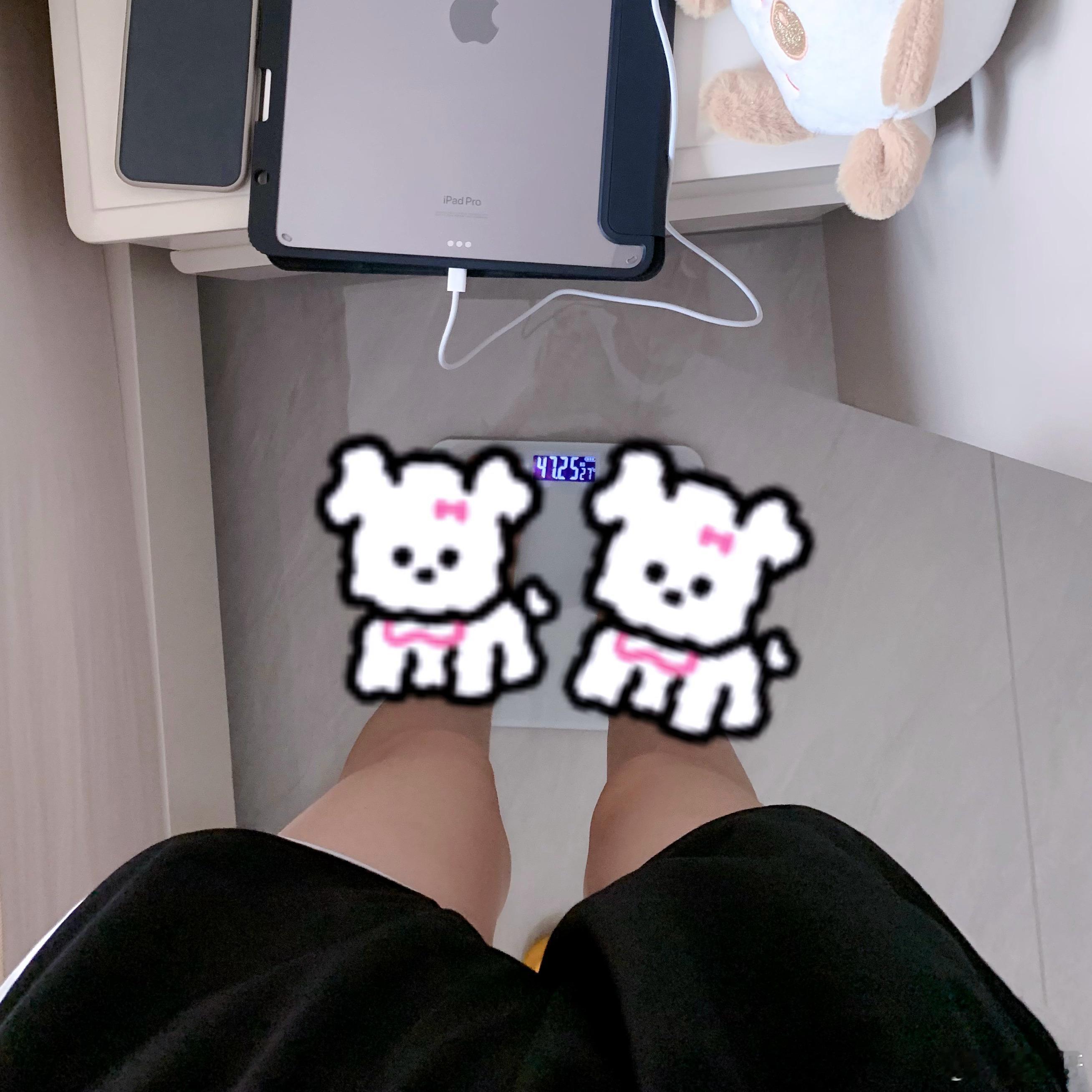 神奇的体重 前段时间还100呢 这两天不知道怎么又下去了[笑cry][笑cry]