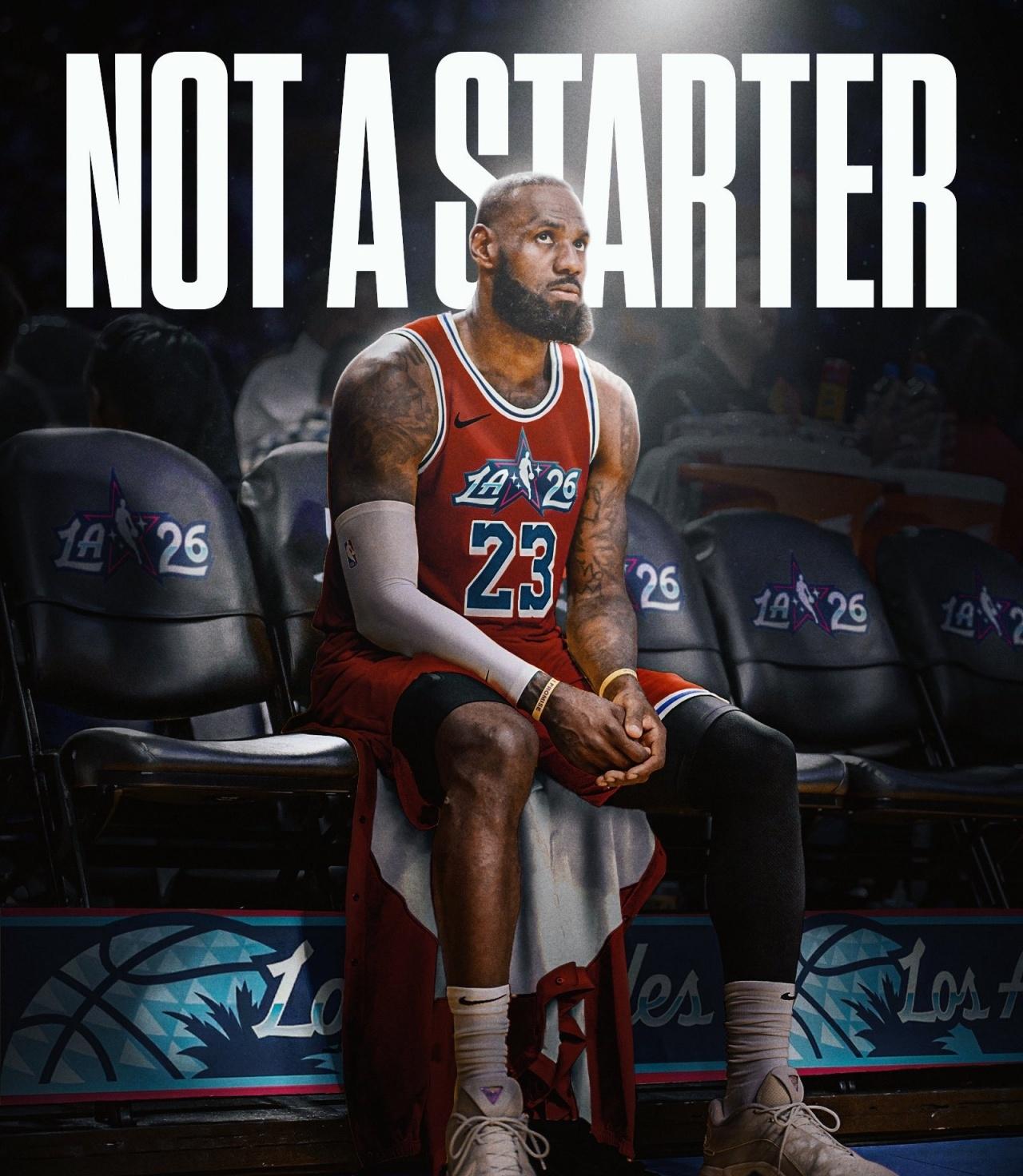 26年状态火爆的詹姆斯为什么没有进入全明星首发？

1、去年的事件影响太大了，去