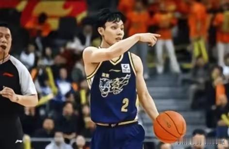 广东客场95:89击败山西迎来新赛季7连胜，球队积分榜大变样。

截至目前，广东