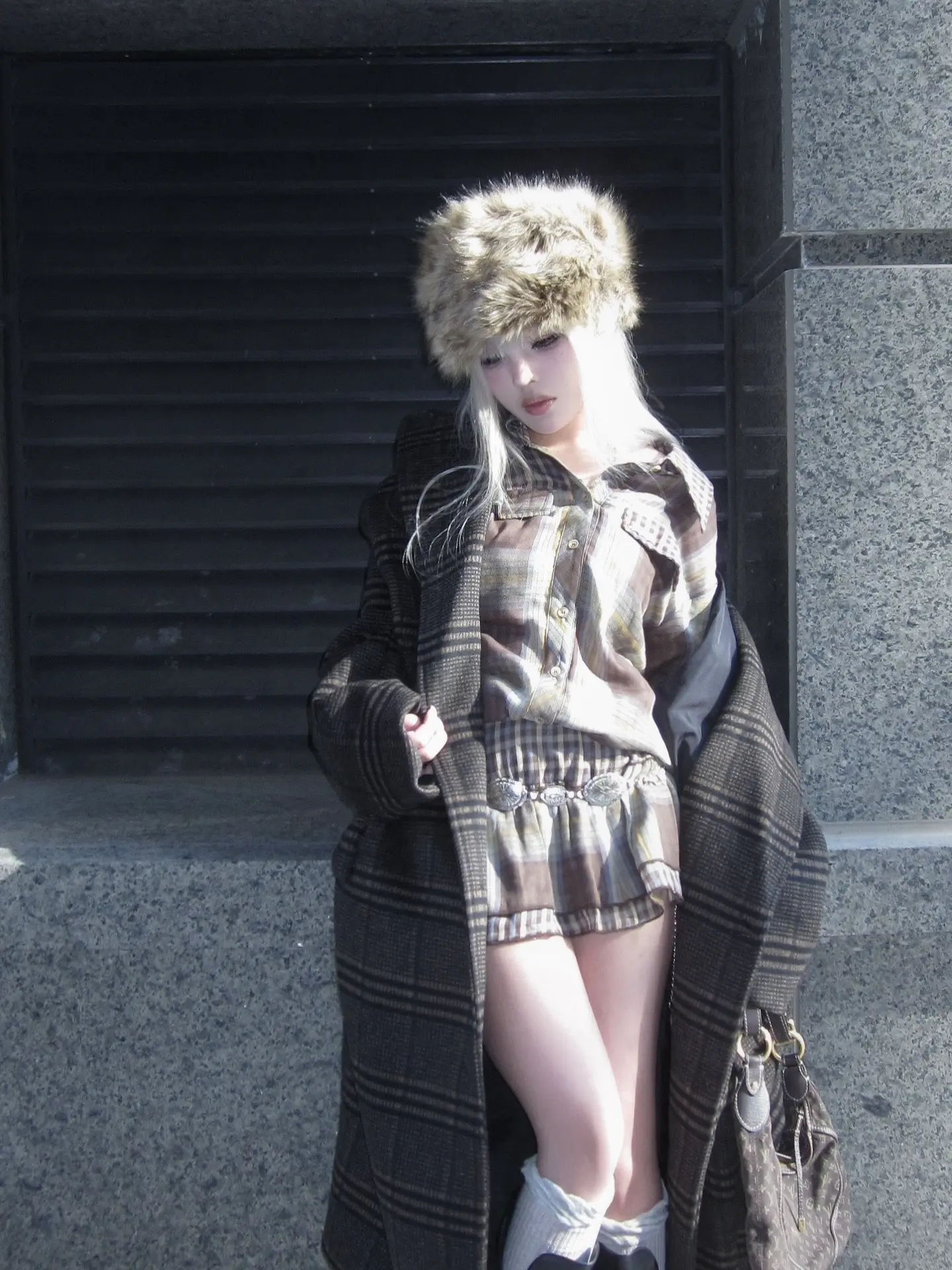 你又开始扮演一个把爱看得很淡漠的人 但其实得到和失去对你来说都太重要了