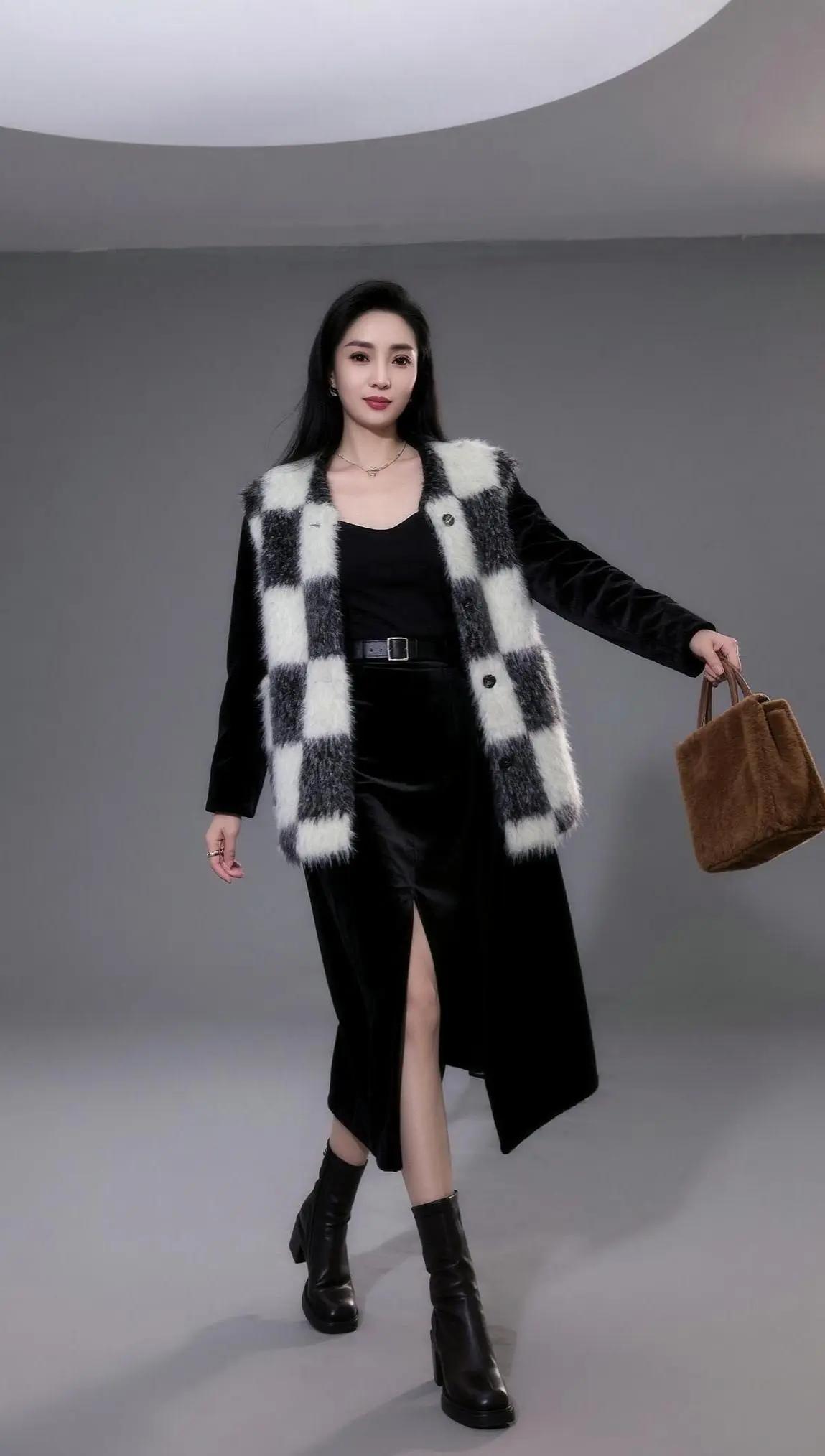 对于不知足的人，没有一把椅子是舒服的 ——富兰克林