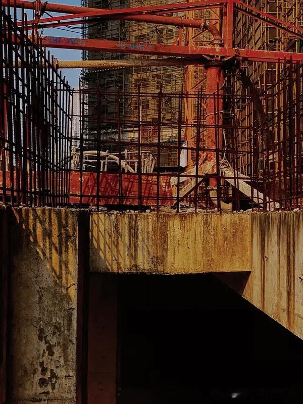 你点赞量最高的一个作品是什么，我也是记不清了。创作那么多，每个作品都倾注心血。有