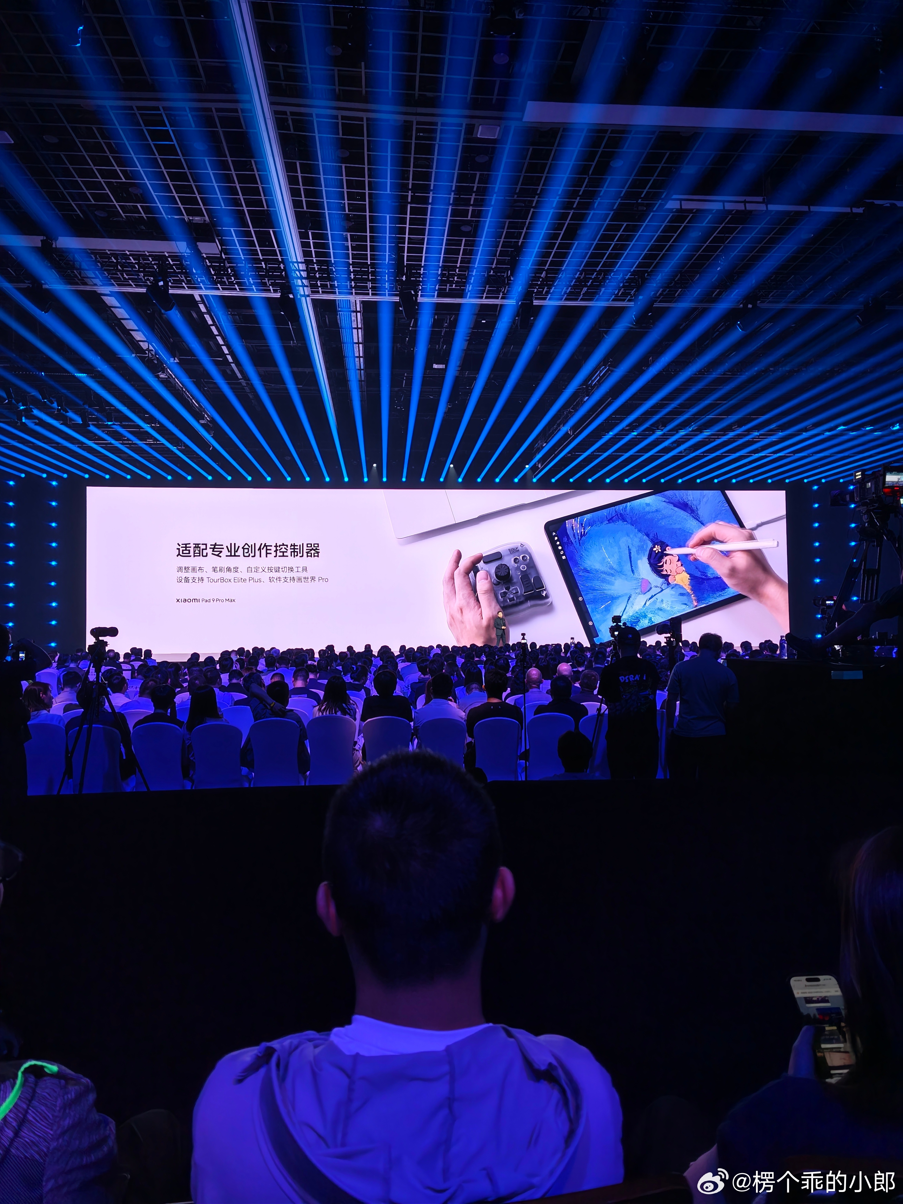 好像平板性价比更高一点[喵喵]是真能用生产力工具叠加国补后更便宜柔光版➕三百 ​