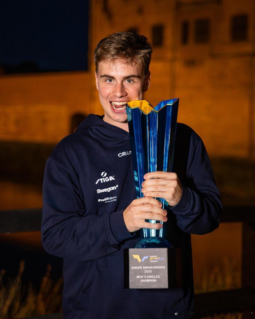 莫雷高德：谢谢你2025❤️ 