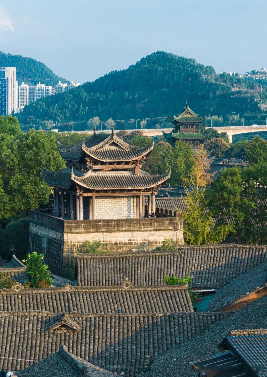 太爱四川这种慢节奏出行了！沿途皆是清风绿意，玩水吸氧赏美景，夏天自驾出行照着路线