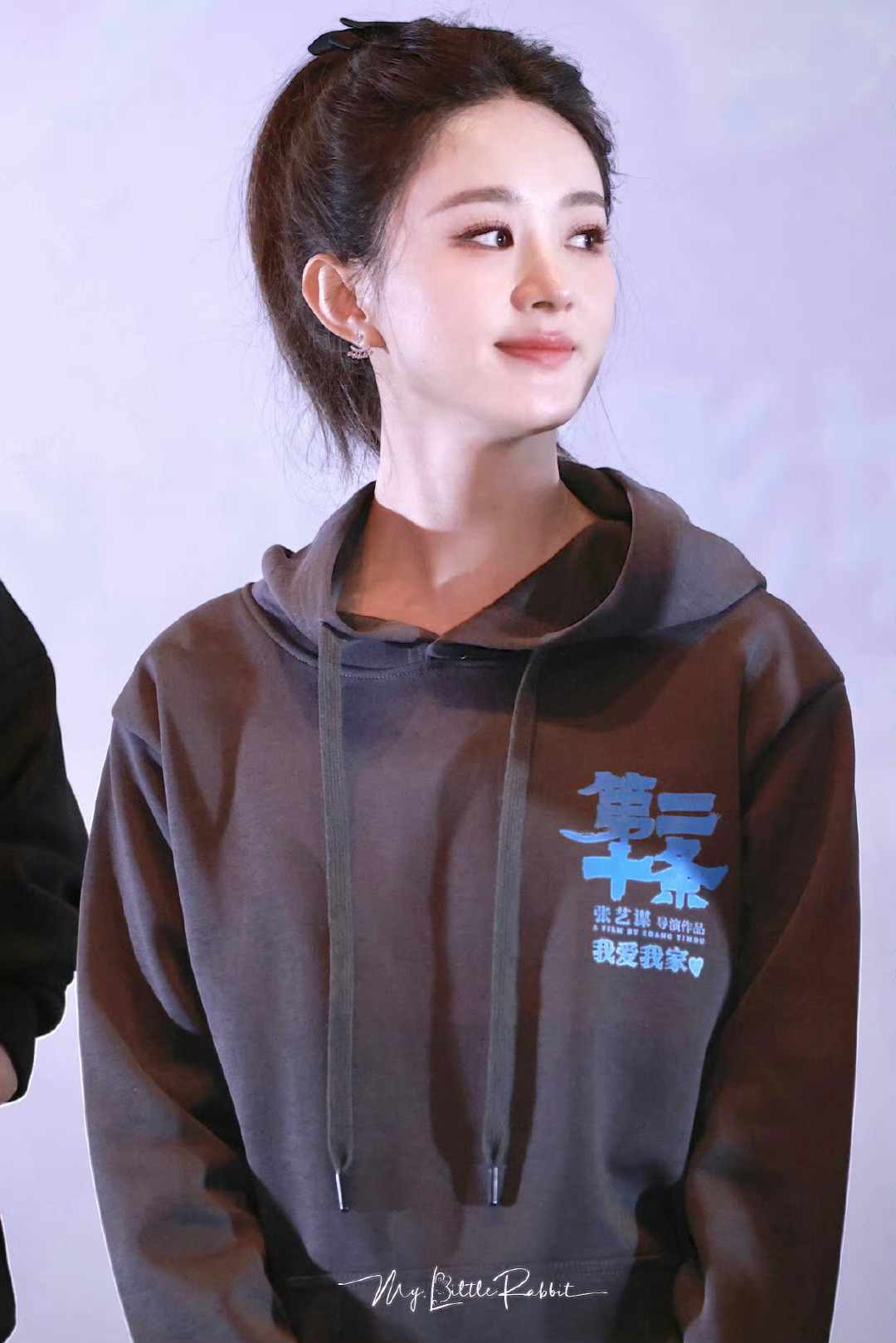 赵丽颖，高马尾丽酱，好嫩好甜这不是十八岁的嫩宝宝是什么？梦回杉杉时期啊，这也太青