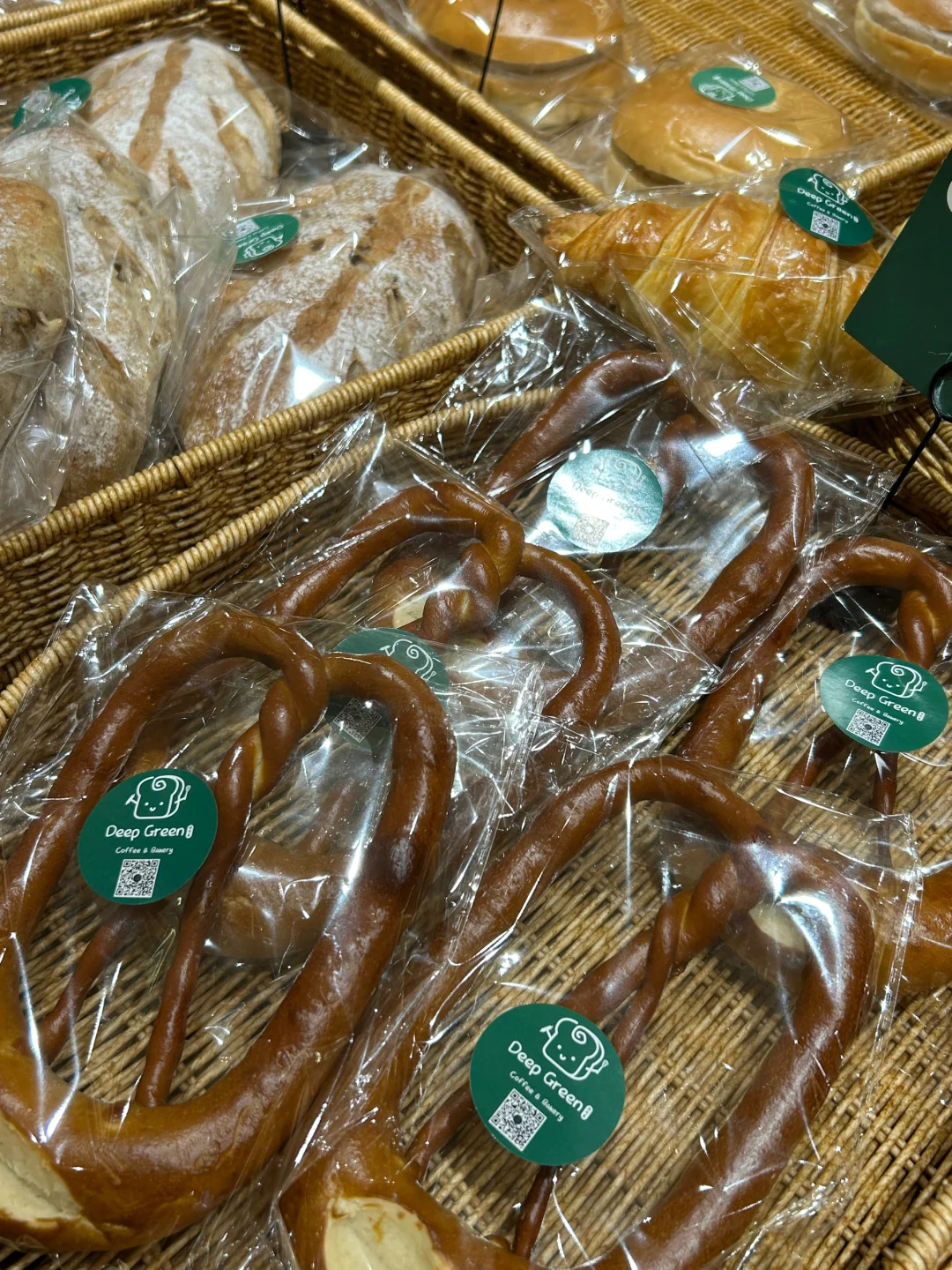 西塔🙋‍♀️看看这个美味又美丽的面包店吧！