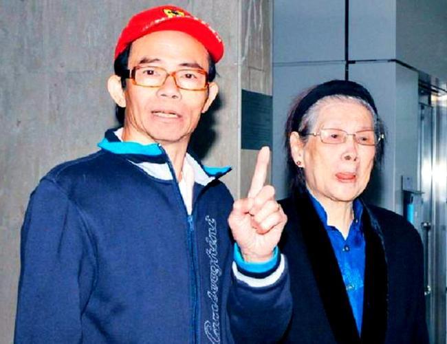 覃美金离世消息传出，令人唏嘘的是，长子梅启明并非由亲属告知噩耗，而是接到记者来电