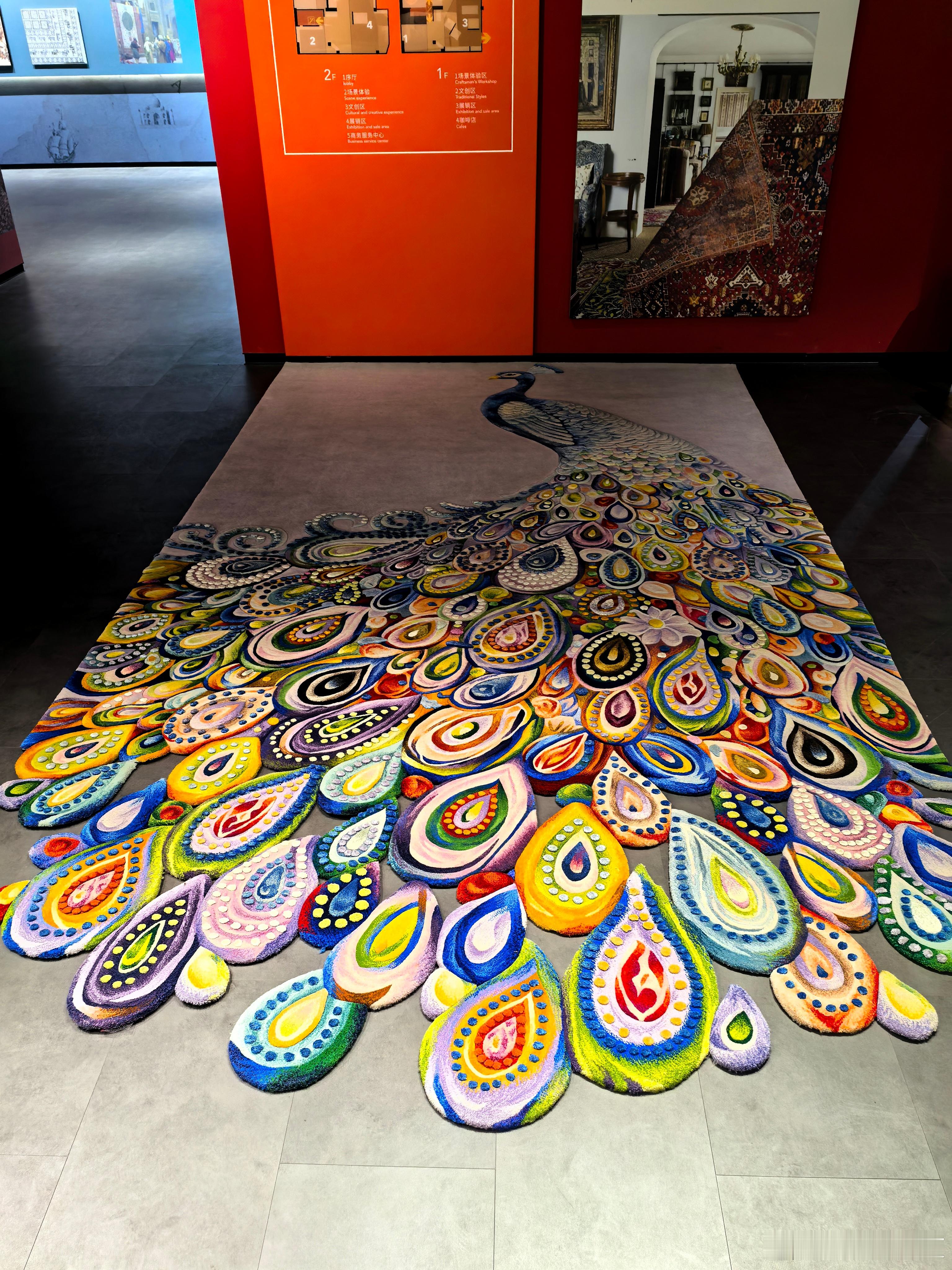 地毯之乡崔黄口[超话] 孔雀毯超好看，可惜就展出了一段时间 津彩绽放 点赞天津 