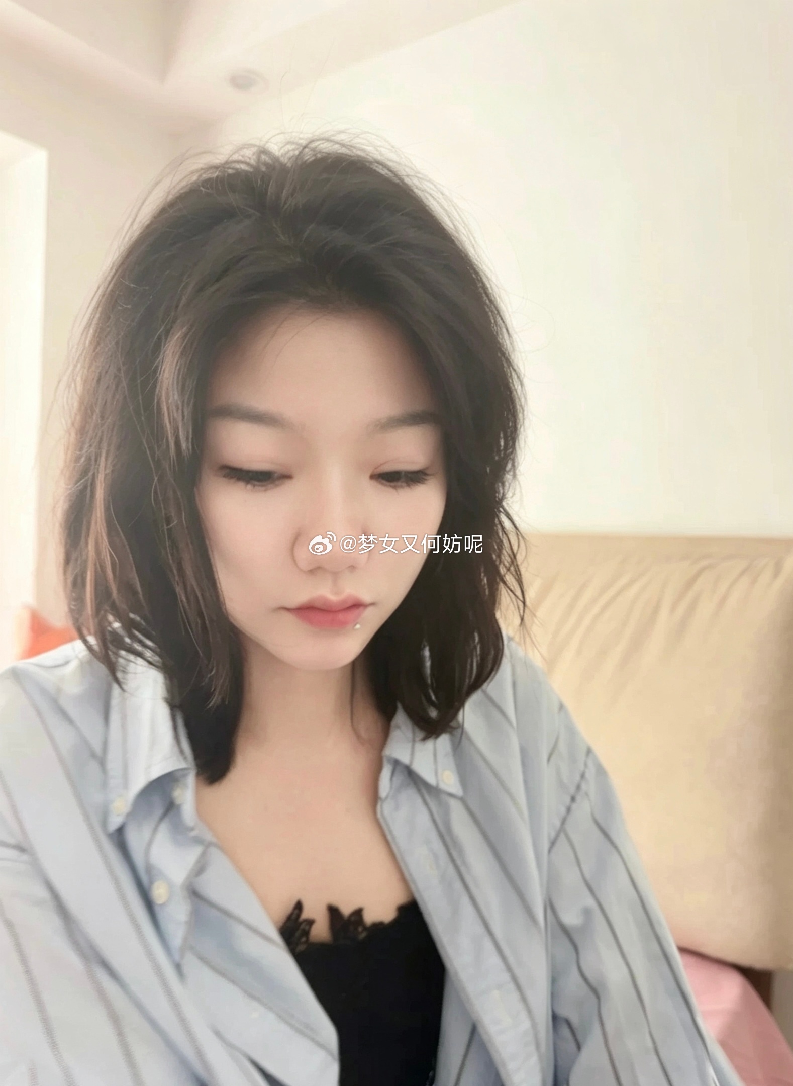 眼睛肿了 鼻子肿了 嘴巴肿了😢 